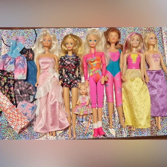Barbie bundle - Picture 1 of 5